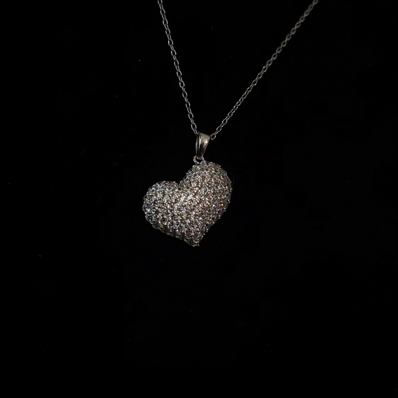 Dk 925 sterling heart with beautiful czs - Picture 5 of 15